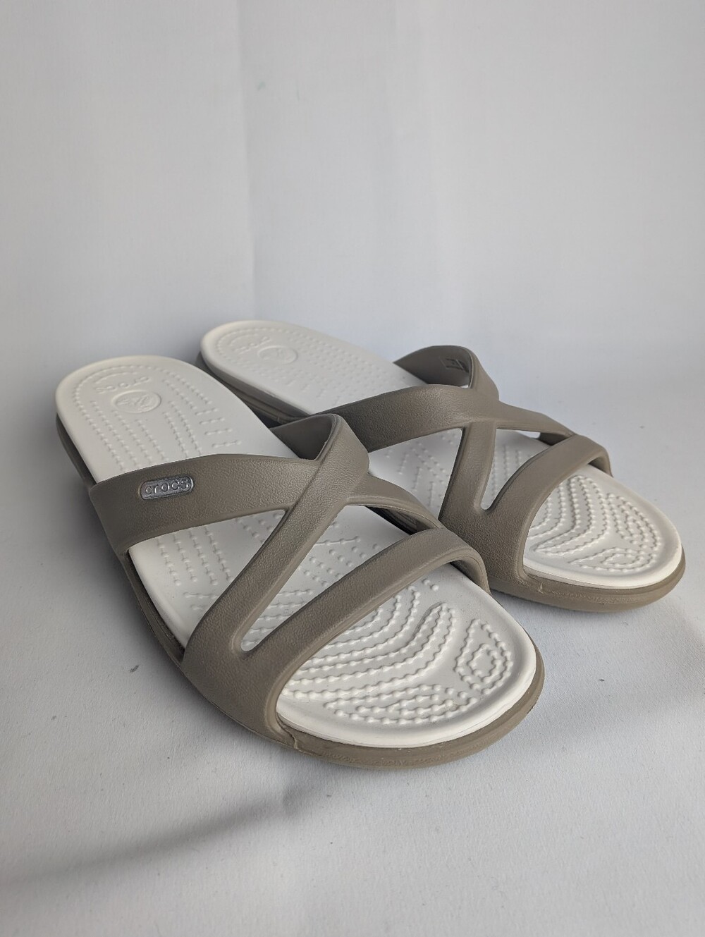 CROCS Patricia II Taupe Color Sandals Women Size 6 Waterproof Resortwear